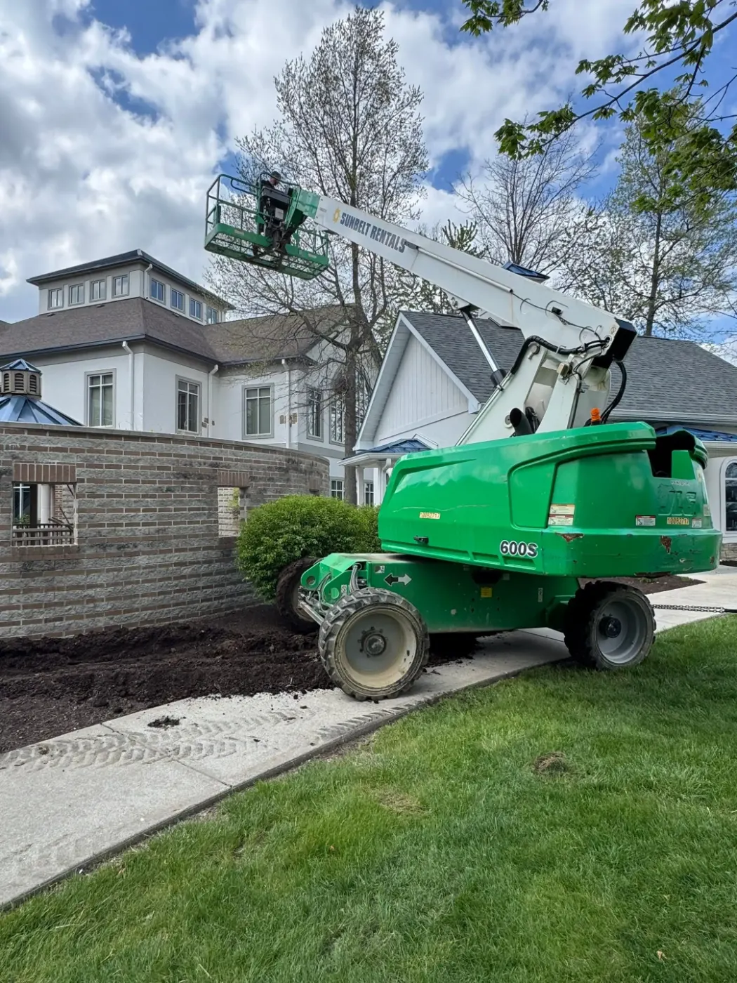 Manufacturer-certified roof installation in Eagle Creek